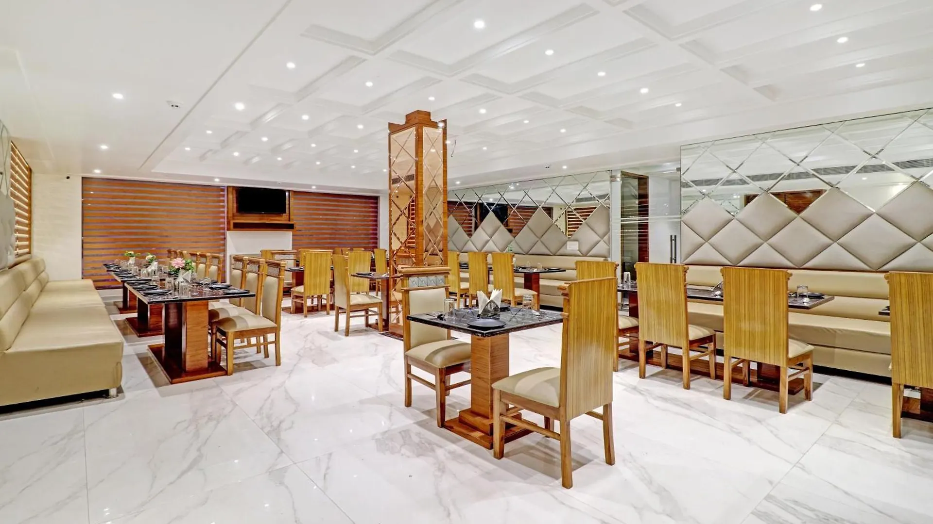 Hotel Green View Agra  4*, Agra (Uttar Pradesh)